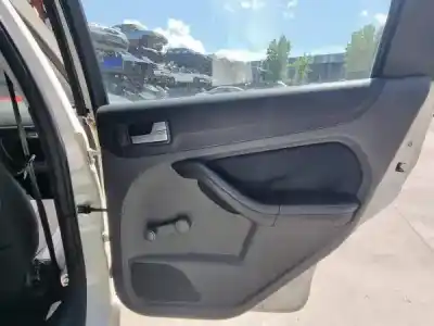 Sloopvoertuig ford focus ii (da_) gasóleo 2007 5p van het jaar 2006 aangedreven 