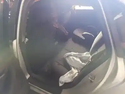 Veículo de Sucata audi a4 b6 (8e2) 1.9 tdi do ano 2002 alimentado avf Veículo de Sucata audi a4 b6 (8e2) 1.9 tdi do ano 2002 alimentado avf