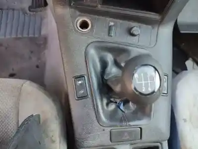 Veicolo di demolizione bmw 3 (e36) 325 tds dell'anno 2003 alimentato m51 d25 (256t1)