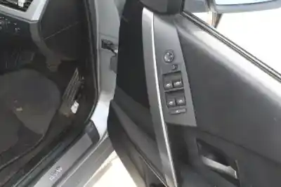 Veicolo di demolizione bmw 5 (e60) 525 d dell'anno 2005 alimentato m57 d25 (256d2)