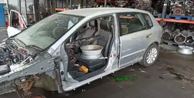 Veicolo di demolizione HONDA CIVIC VII HATCHBACK (EU, EP, EV) 2.0 dell'anno 2004 alimentato K20A3 Veicolo di demolizione HONDA CIVIC VII HATCHBACK (EU, EP, EV) 2.0 dell'anno 2004 alimentato K20A3