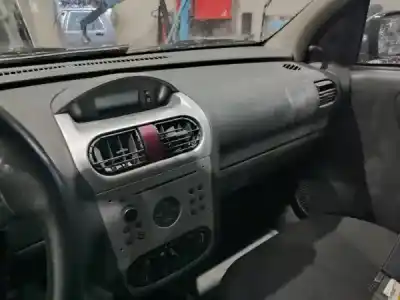 Здавання транспортного засобу opel corsa c (x01) 1.2 (f08, f68) року 2003 потужний z 12 xe