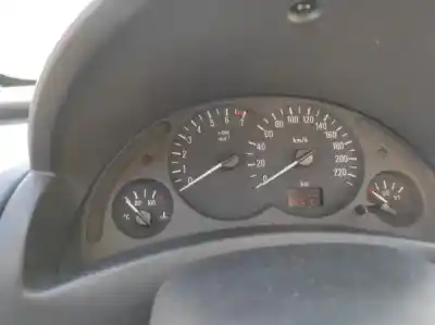 Veículo de Sucata opel corsa c (x01) 1.2 (f08, f68) do ano 2000 alimentado z 12 xe