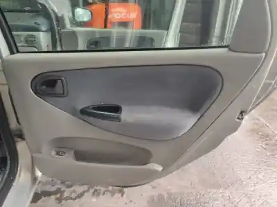 Véhicule à la ferraille renault megane scenic (ja0/1_) 1.4 i (ja0e) de l'année 2000 alimenté 