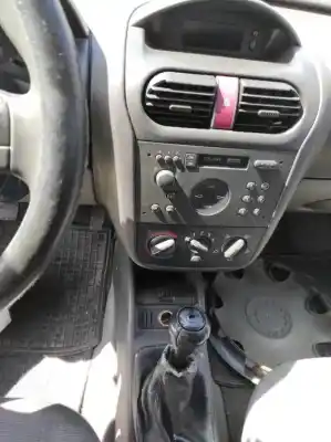 Scrapping Vehicle opel corsa c (x01) 1.7 di (f08, f68) of the year 2001 powered y 17 dtl