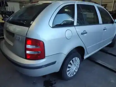 Scrapping Vehicle skoda fabia i break (6y5) 1.4 gasolina 2002 5p of the year 2003 powered 
