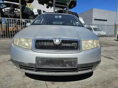 Véhicule à la ferraille skoda fabia i combi (6y5) 1.4 16v de l'année 2001 alimenté bbz