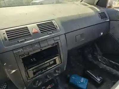 Véhicule à la ferraille skoda fabia i combi (6y5) 1.4 16v de l'année 2001 alimenté bbz