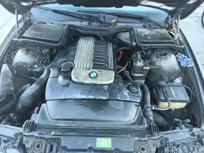 Veículo de Sucata bmw 5 touring (e39) 530 d do ano 2003 alimentado m57 d30 (306d1)
