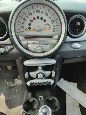 Veículo de Sucata mini mini (r56) one do ano 2010 alimentado n12 b14 a Veículo de Sucata mini mini (r56) one do ano 2010 alimentado n12 b14 a