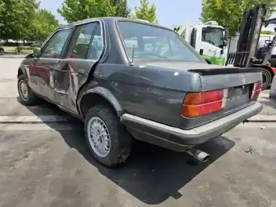 Véhicule à la ferraille bmw 3 (e30) 324 d de l'année 1998 alimenté m21 d24 (246da)