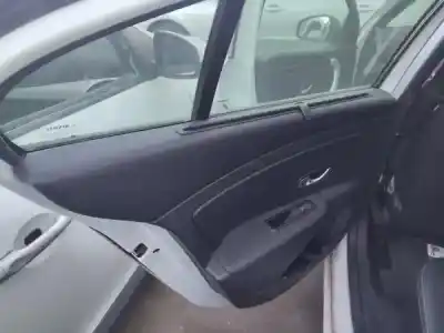 Veículo de Sucata renault fluence (l30_) z.e. elétrico 2013 4p do ano 2013 alimentado 5am 400