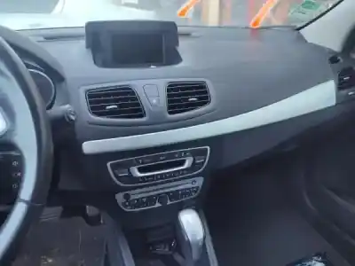 Veículo de Sucata renault fluence (l30_) z.e. elétrico 2013 4p do ano 2013 alimentado 5am 400