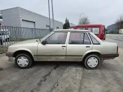 Sloopvoertuig opel corsa a tr (s83) 1.2 n (f11, m11, f19, m19) van het jaar 1989 aangedreven 12 st