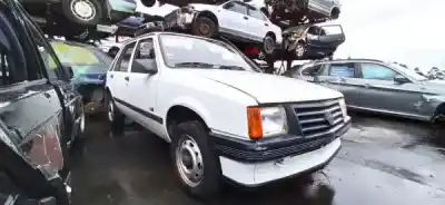 Sloopvoertuig opel corsa a tr (s83) 1.2 s (f11, m11, m19, f19) van het jaar 1986 aangedreven 12 st