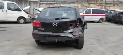 Veicolo di demolizione mazda 3 (bk) 1.3 (bk14) dell'anno 2004 alimentato 0