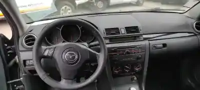 Veicolo di demolizione mazda 3 (bk) 1.3 (bk14) dell'anno 2004 alimentato 0