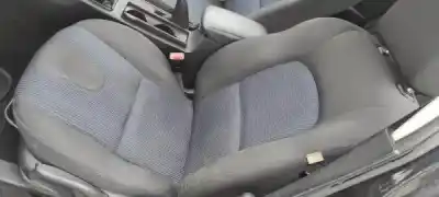 Veicolo di demolizione mazda 3 (bk) 1.3 (bk14) dell'anno 2004 alimentato 0