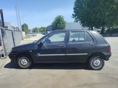 Verschrottungsfahrzeug renault clio i (b/c57_, 5/357_) 1.2 (5/357y 5/357k) des jahres 1995 angetrieben d7f 730