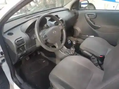 Veículo de Sucata opel corsa d van gasóleo 2008 3p do ano 2004 alimentado z 13 dt