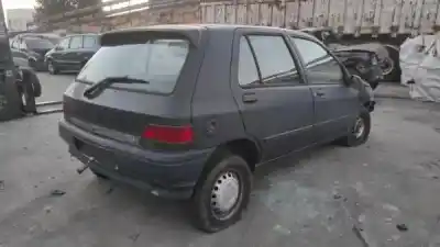 Veicolo di demolizione renault clio i (b/c57_, 5/357_) 1.2 (5/357y 5/357k) dell'anno 2025 alimentato 