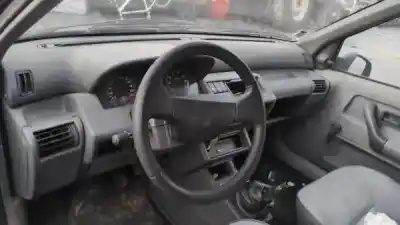 Veicolo di demolizione renault clio i (b/c57_, 5/357_) 1.2 (5/357y 5/357k) dell'anno 2025 alimentato 