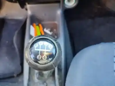 Veículo de Sucata opel corsa b (s93) 1.2 i (f08 f68 m68) do ano 1996 alimentado 