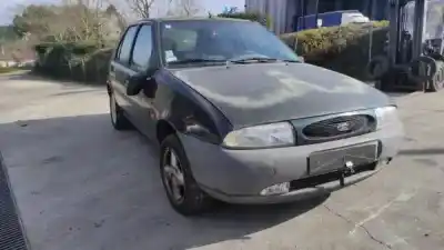 Sloopvoertuig ford fiesta iv (ja_, jb_) 1.25 i 16v gasolina 1998 5p van het jaar 1997 aangedreven 
