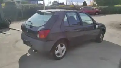 Sloopvoertuig ford fiesta iv (ja_, jb_) 1.25 i 16v gasolina 1998 5p van het jaar 1997 aangedreven 