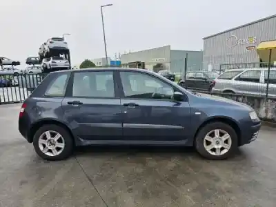 Veicolo di demolizione fiat stilo (192) 1.2 16v dell'anno 2003 alimentato 188 a5.000