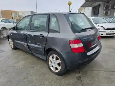 Veicolo di demolizione fiat stilo (192) 1.2 16v dell'anno 2003 alimentato 188 a5.000