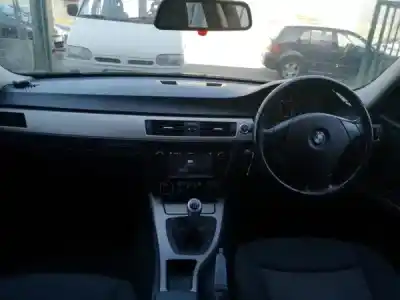 Veículo de Sucata bmw 3 (e90) 320 i do ano 2006 alimentado n46 b20 b
