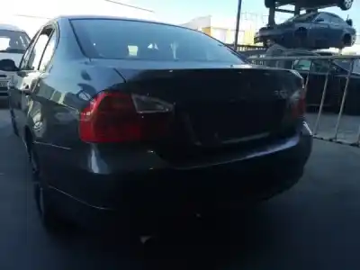 Veículo de Sucata bmw 3 (e90) 320 i do ano 2006 alimentado n46 b20 b