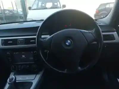 Veículo de Sucata bmw 3 (e90) 320 i do ano 2006 alimentado n46 b20 b