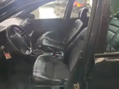 Здавання транспортного засобу volvo v40 combi (vw) 1.9 td gasóleo 1997 5p року 1997 потужний d 4192 t