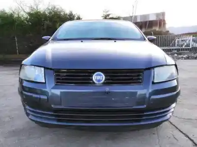 Scrapping Vehicle fiat stilo (192_) 1.6 16v (192_xb1a) of the year 2002 powered 182 b6.000