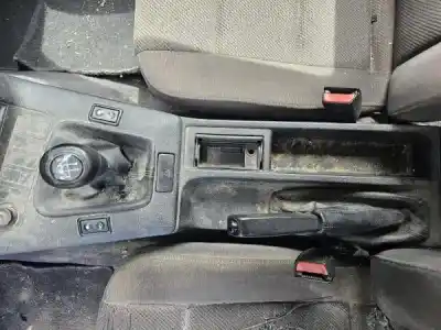 Veicolo di demolizione bmw 3 (e36) 318 tds dell'anno 2008 alimentato m41 d17 (174t1)