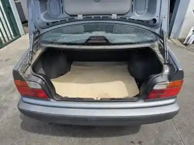 Veicolo di demolizione bmw 3 (e36) 318 tds dell'anno 2008 alimentato m41 d17 (174t1)