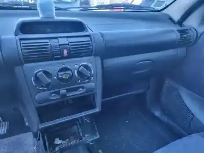 Здавання транспортного засобу opel corsa b (s93) 1.2 i 16v (f08 f68 m68) року 1999 потужний x 12 xe