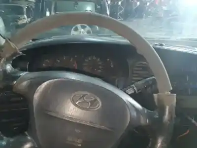 Sloopvoertuig hyundai h-1 / starex autobús (a1) 2.5 tci van het jaar 2003 aangedreven 