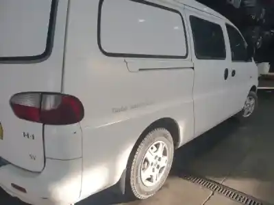 Sloopvoertuig hyundai h-1 / starex autobús (a1) 2.5 tci van het jaar 2003 aangedreven 