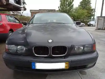 Veículo de Sucata BMW 5 (E39) 525 tds do ano 1999 alimentado M51 D25 (256T1)