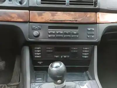 Veículo de Sucata bmw 5 (e39) 525 tds do ano 1999 alimentado m51 d25 (256t1)