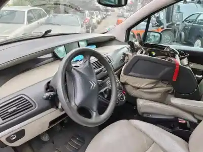 Veículo de Sucata citroen c8 2.2 hdi 16v premier ii do ano 2003 alimentado 4hw (dw12ted4)