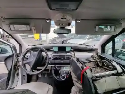 Veículo de Sucata citroen c8 2.2 hdi 16v premier ii do ano 2003 alimentado 4hw (dw12ted4)