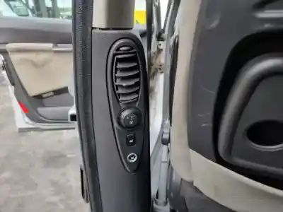 Veículo de Sucata citroen c8 2.2 hdi 16v premier ii do ano 2003 alimentado 4hw (dw12ted4)