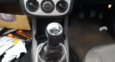 Veículo de Sucata opel corsa d van gasóleo 2008 3p do ano 2008 alimentado z 13 dth