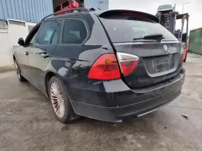 Veículo de Sucata bmw 3 touring (e91) 320 d do ano 2010 alimentado n47 d20 c