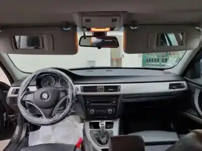 Veículo de Sucata bmw 3 touring (e91) 320 d do ano 2010 alimentado n47 d20 c