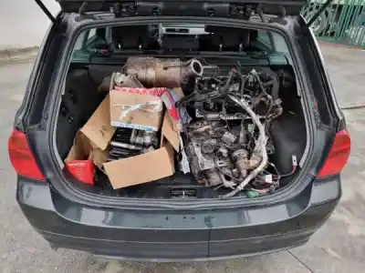 Veículo de Sucata bmw 3 touring (e91) 320 d do ano 2010 alimentado n47 d20 c